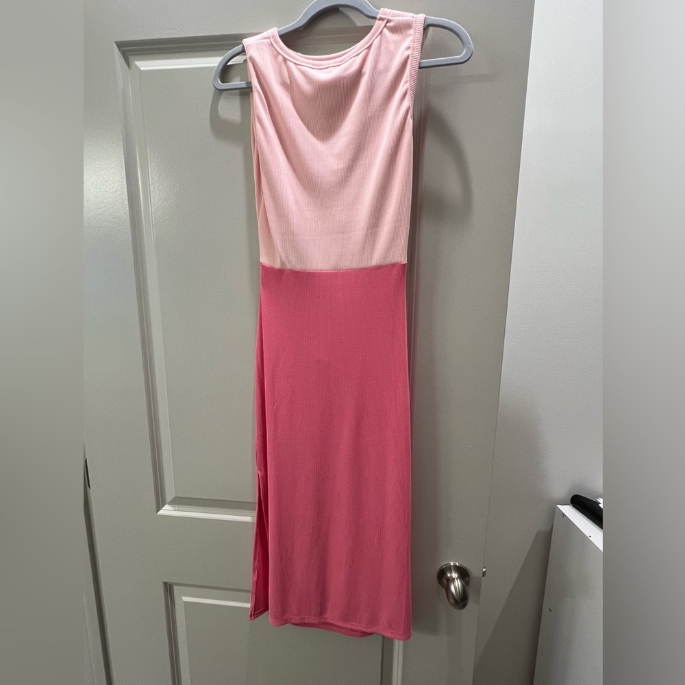 Pretty garden two tone knit midi dress